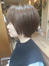 シップス ヘアブース(ship's hair booth) 丸みショート×モーブアッシュ