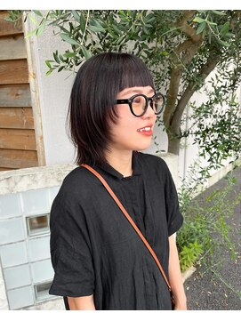 シーク(CEEK NO.4) 伸ばしかけボブのレイヤースタイル