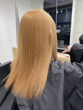 ペレ 渋谷(PELE) イメチェン/ホワイトブロンド/外ハネボブ/美髪/渋谷