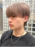 メンズマッシュとも相性の良いミルクティーカラー