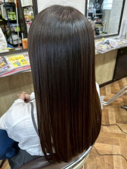 ヘアーオアシス(HairOasis)の写真/話題の商材「髪ドラ」を使った髪質改善縮毛矯正で、髪のダメージを抑えながらお悩みを解決に導きます☆