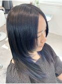ロングウルフカットクラゲヘア顔まわりレイヤーブルーカラー