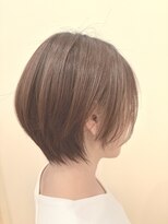 アンドザビューティ(AND THE BEAUTY) 丸みショートボブ