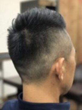 グリーンルーム(green room) トップは控えめが今っぽい