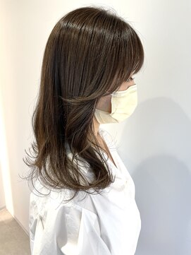 エレノア 梅田店(Eleanor) やわらかオリーブベージュカラー