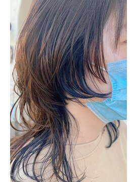 イデー ヘアサロン(idee Hair Salon) ウルフ×ネイビーカラー
