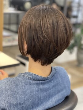 カーサ バイ ハミュウ たまプラーザ(CASA by Humium) 大人可愛い小顔ココアベージュハンサムショート