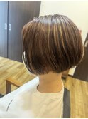 刈り上げハイライトボブ