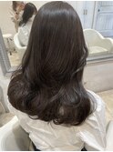 オリーブグレージュ/グレージュカラー/たぷんと毛先重めカット