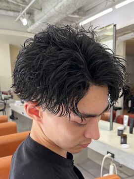 ノイズオオサカ 梅田店(NOISM OSAKA) ツイストスパイラルパーマツイストパーマメンズパーマ刈り上げ