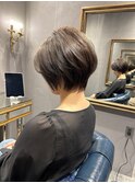 くびれ小顔ショート