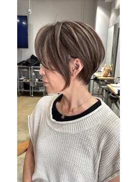 ジゼル(gisele) 30～50代おすすめ白髪ぼかしハイライト