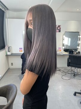 キング 高槻(K!ng) ハイライトカラーミルクティーベージュレイヤーカット