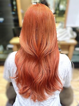 バイオレット 横浜店(Violet) アプリコットオレンジ/レイヤーロング韓国風巻き KE-03