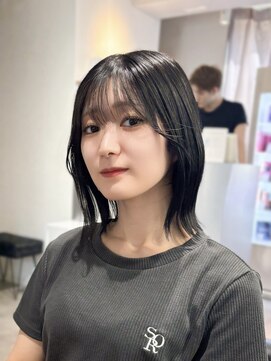 モク(mok) 外ハネボブ×シースルーバングで重たく見えないボブスタイル★