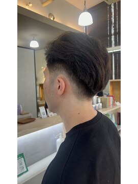 サムソンアンドデリラ 江南店 フェードカット