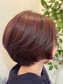 骨格やクセを見極めて施術！貴女がまとう雰囲気にぴったりの似合わせショートに♪