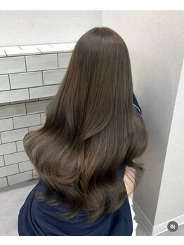 スウェル(SWELL)の写真/「暗くしたくないけど、ダメージも怖い」その答えが、ブリーチなしダブルカラーです。