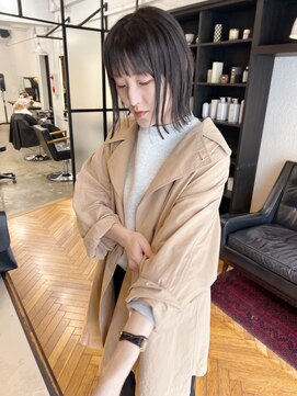 ジリ(JILI) 切りっぱなしボブ×暗髪 透け感カラー▽福永
