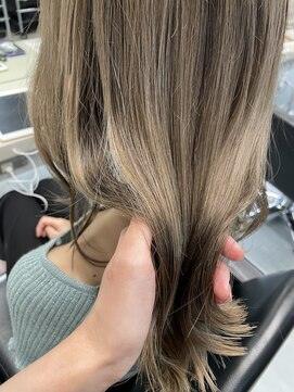 リリー(Lilley) 【Lilley 稲永麻衣】髪質改善＋ブリーチ 天神/今泉