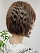 レア(LEA)&nbsp;シンプルボブスタイル×ブリーチなしトーン明るめカラー