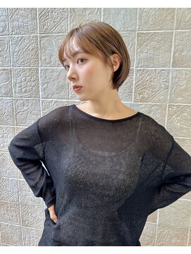 ビュートリアム 南青山(BEAUTRIUM) 丸みショート　大人ショート　ショートボブ　30代40代　表参道