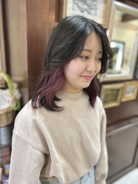 アイズウェスト(I's WEST) ミディアムレイヤー＋インナーピンク