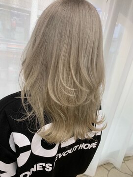 ルノン フィージュ(LUNON fieju) ホワイトブロンドカラー　ブリーチ/ホワイトカラー/ハイトーン