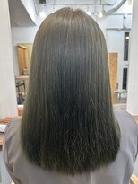 ファルベ(Farbe) 簡単で綺麗に見えるワンカールレイヤーカットオリーブ