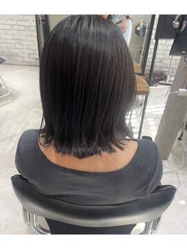 フェリア 渋谷(Feria) 【Feria 渋谷】切りっぱなしボブ×外ハネアレンジ "Tsuyuki"