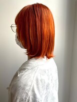 ベルフェミンキルン(Belle femin kilun) レイヤーカット 外ハネ テラコッタ 20代 顔周りカット ブリーチ