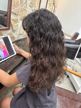 ショウビット(Show Bit) 三つ編みパーマ