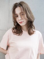 ギークス(GEEKS) 【GEEKS渋谷】ハッシュカット/グレージュ/顔周りレイヤー/ウルフ