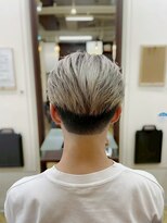 レボルトヘアー(R EVOLUT hair) MEN’S HAIR/波巻きツイストスパイラル/リバースセンターパート