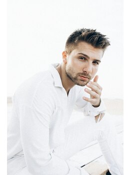 Barber BAKU【バーバー　バク】【3/11　NEWOPEN（予定）】の写真/【扱いやすく再現性の高いカット技術×ヘアメイク経験者】セットの仕方まで教えるから朝のセットが簡単に