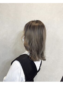 TELA HAIR 石岡店【テーラヘアー】【4月15日NEW OPEN(予定)】 シルバーベージュ×ハイライト【TELA HAIR 石岡】