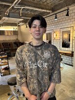 マノン バイ エイチ(MANON by H) センターパートスタイル