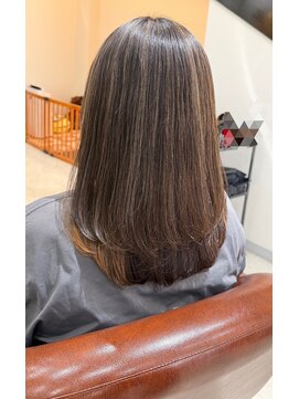 アルファ(Hair Salon alpha) 【大人可愛い】ハイライト×イヤリングカラー smoky beige