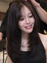 ヴィヴィッド オモテサンドウ(ViViD omotesando)&nbsp;【仕事中も可愛い】ロングハイレイヤー/ダークグレージュ
