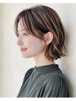 ウィールール 札幌店(WE RULE)&nbsp;白髪ぼかしハイライト韓国風似合わせカット小顔ショート秋カラー
