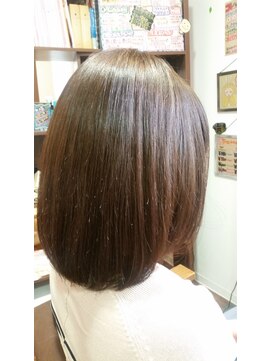 ホームルベルソ(home le berceau) モロッカンカラー×ボブ