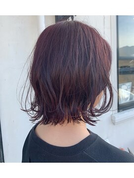 ニーナ(NINA) 切りっぱなしボブ