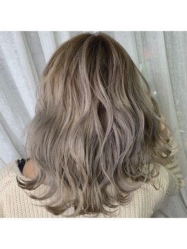 ロアー ヘアー ブリオ(RAWR hair Brio) ゆるふわ♪セミロング