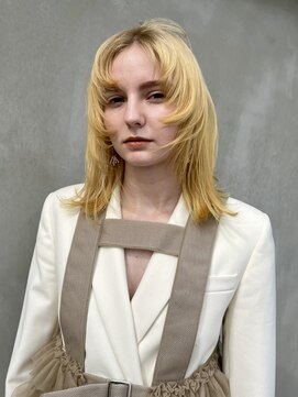 ニキータ(Nikiita) マッシュウルフ×ルーツカラー　B3309