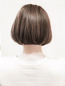 モリオ フロム ロンドン 成増店 【morio成増/一戸】大人可愛い前下がりボブ ヌーディベージュ