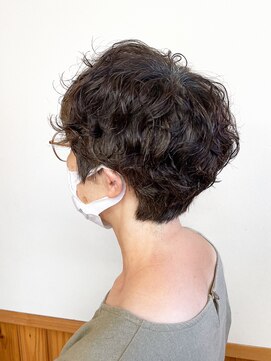 ニココ(NICOCO) ショート×プードルパーマ×前髪あり