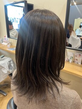 アルター(aL ter) アッシュグレー×ロブ［イメチェン/似合わせカット/鎌取］