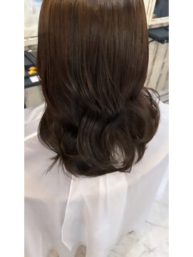 ニーゼロゼロナナ(2007) 髪質改善カラー