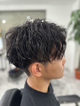 スワッグ(SWAG) メンズスパイラルセンターパートパーマ