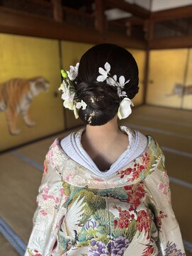 コマリ(comari) 和装シニヨンヘア